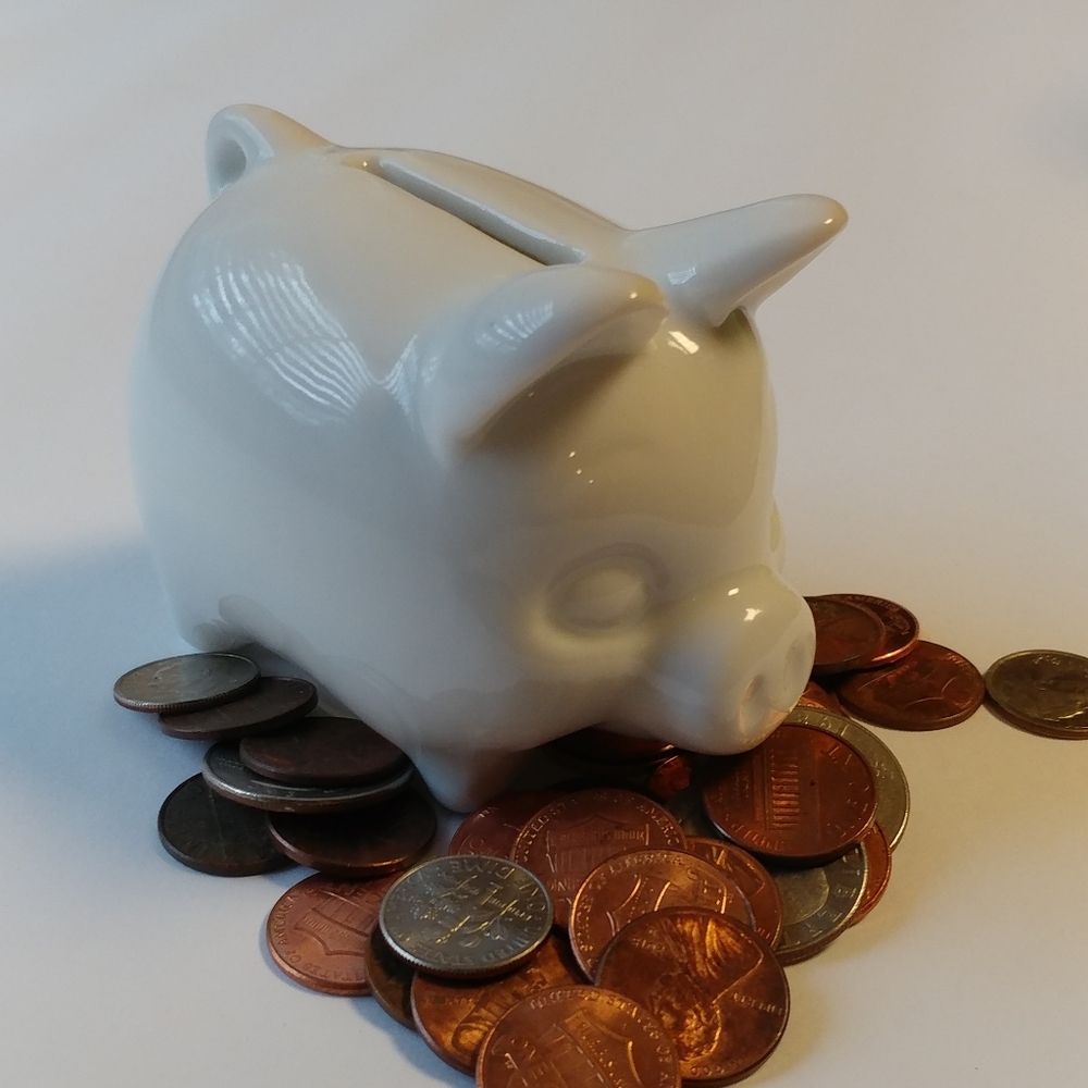 6/$25 Miniature pig porcelain piggy bank - Picture 1 of 6